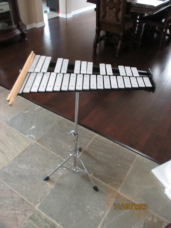 Pearl brand Xylophone with stand and case Reverb
