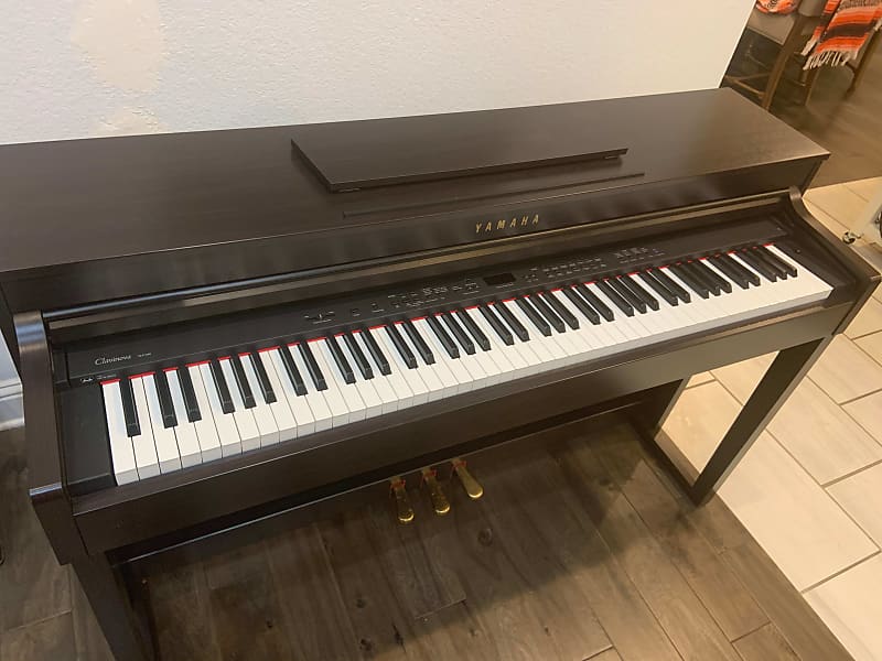 Yamaha Clavinova CLP-430 Digital Piano 2012 (Mocha Finish), with