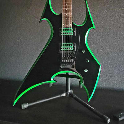 B.C. Rich Beast Special Edition 2004 - Gloss Black with Green Onyx Bevels for sale