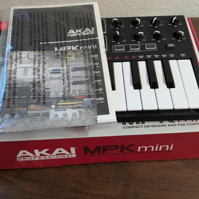 Akai MPK Mini MKII 25-Key MIDI Controller
