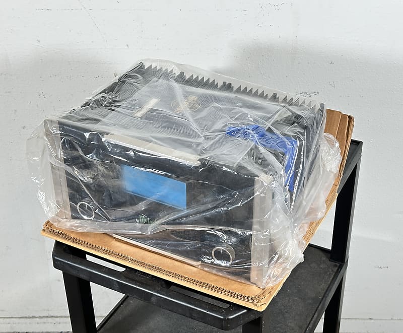 McIntosh MC501 Power Amplifier - 500 Watt Monoblock  			