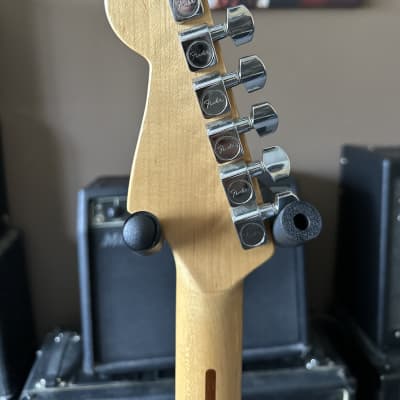 Fender Standard Stratocaster with Rosewood Fretboard 2003 - Black image 5