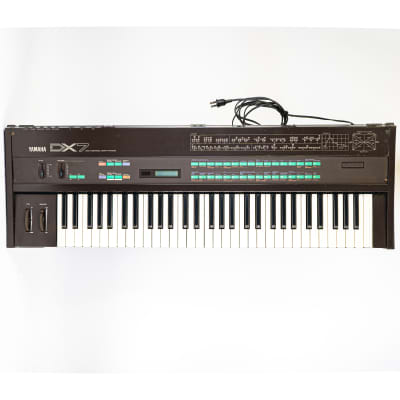 Yamaha DX7 Synthesizer / Keyboard - Classic FM Sound Retro Cool - Vintage
