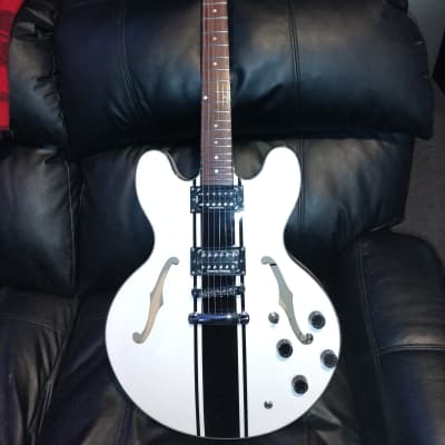 2024 FireFly FF338 w/Upgraded Pickups & Electronics for sale