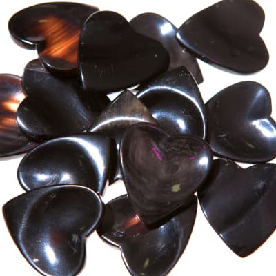 W4M Dark Horn Luxury Guitar Pick - Heart Shape - Right Hand - Dimple Thumb - Groove Index image 6