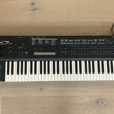 Yamaha DX7IID 16-Voice Synthesizer 1986 - 1989 - Black (Original Box / Warranty / Serviced)