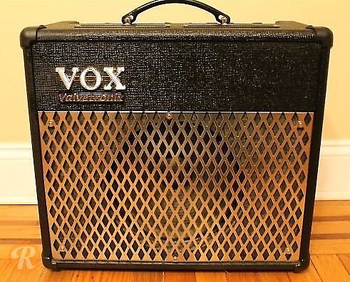 Vox Valvetronix AD30VT 30-Watt 1x10 Modeling Guitar Combo image 1