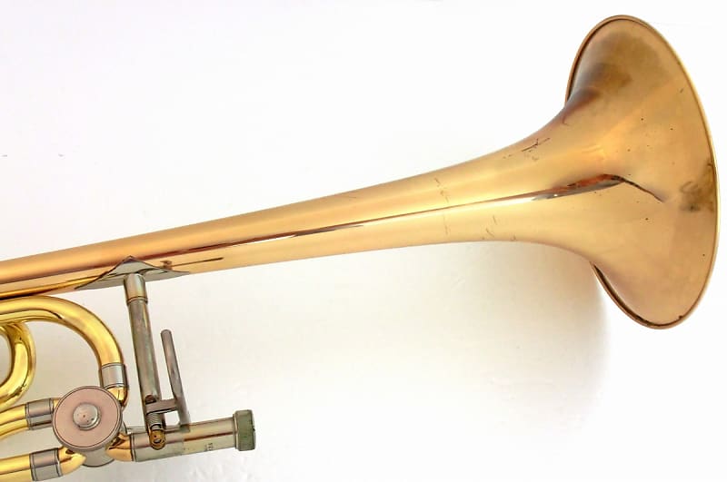 YAMAHA YSL-8420G Trombone *Free Shipping