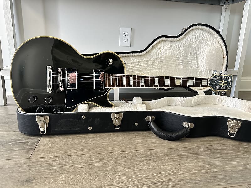Gibson Les Paul Classic Custom 2012 - Ebony | Reverb Gibson Les Paul Classic Custom 2012 - Ebony | Reverb