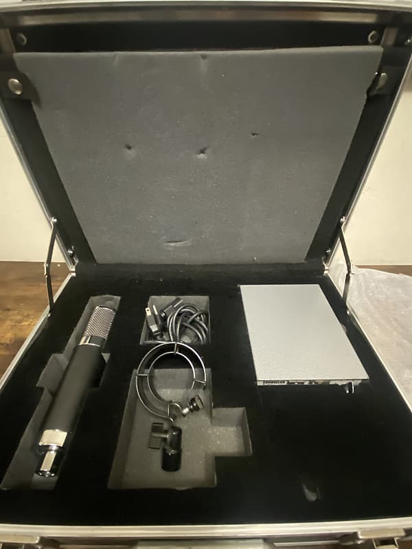 Soundelux U99 2000’s Black Reverb