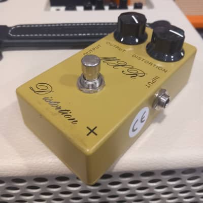 MXR CSP104 Vintage Script Distortion+ 2010s - Yellow | Reverb Portugal