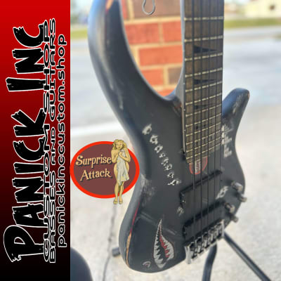 Panick Inc Custom Shop Surprise Attack 5 String Custom Bass 2023 - Hand-painted Custom Relic Bunker Grey Bomber Finish image 5