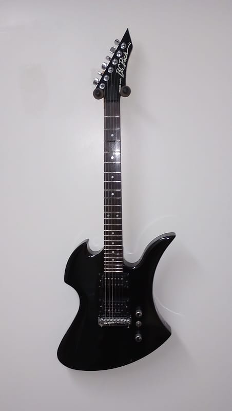 B.C. Rich Mockingbird with Upgraded Seymour Duncan Pickup Set