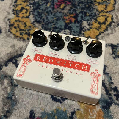 Red Witch Empress Chorus/Vibrato