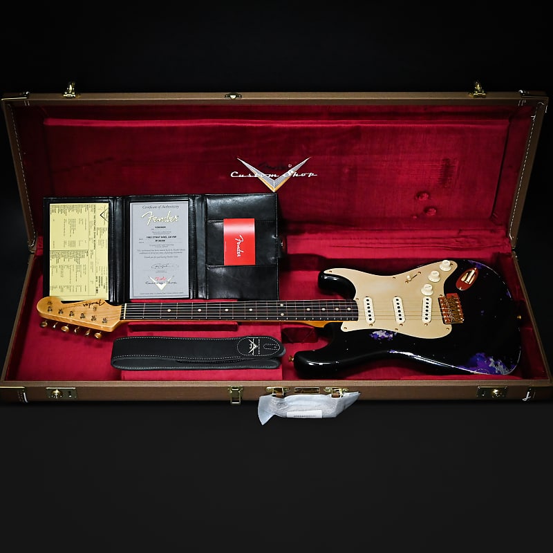 Fender Custom Shop 1962 Stratocaster w/ Gold Hardware