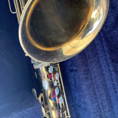 The Buescher Aristocrat Art Deco series I 1937 tenor saxophone with case image 11