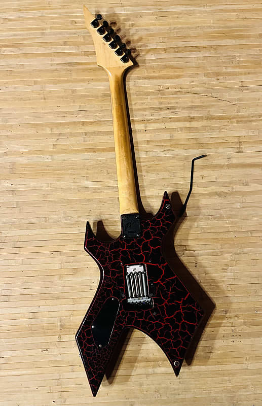 BC Rich Platinum Series Warlock 1988-1990 Black w/ Red