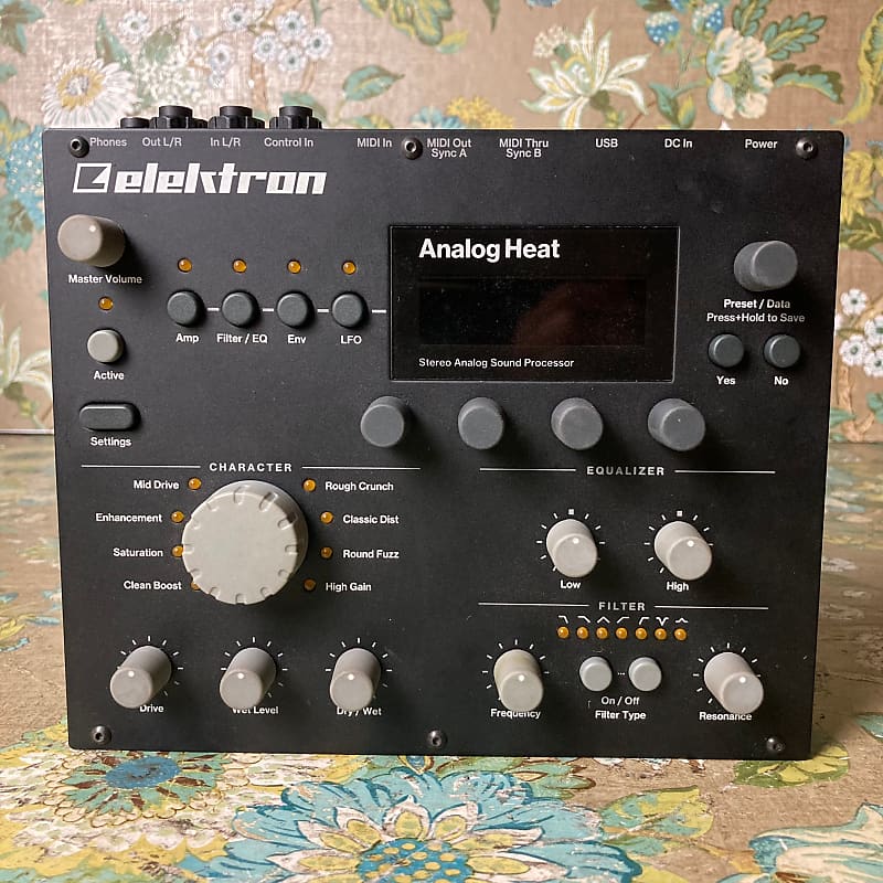 Elektron Analog Heat MK1 with Power Supply (Pre-Owned) | Reverb