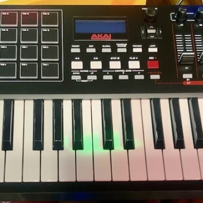 AKAI MPK 249 - Performance Keyboard Controller/ 1 Year Manufacture Warranty