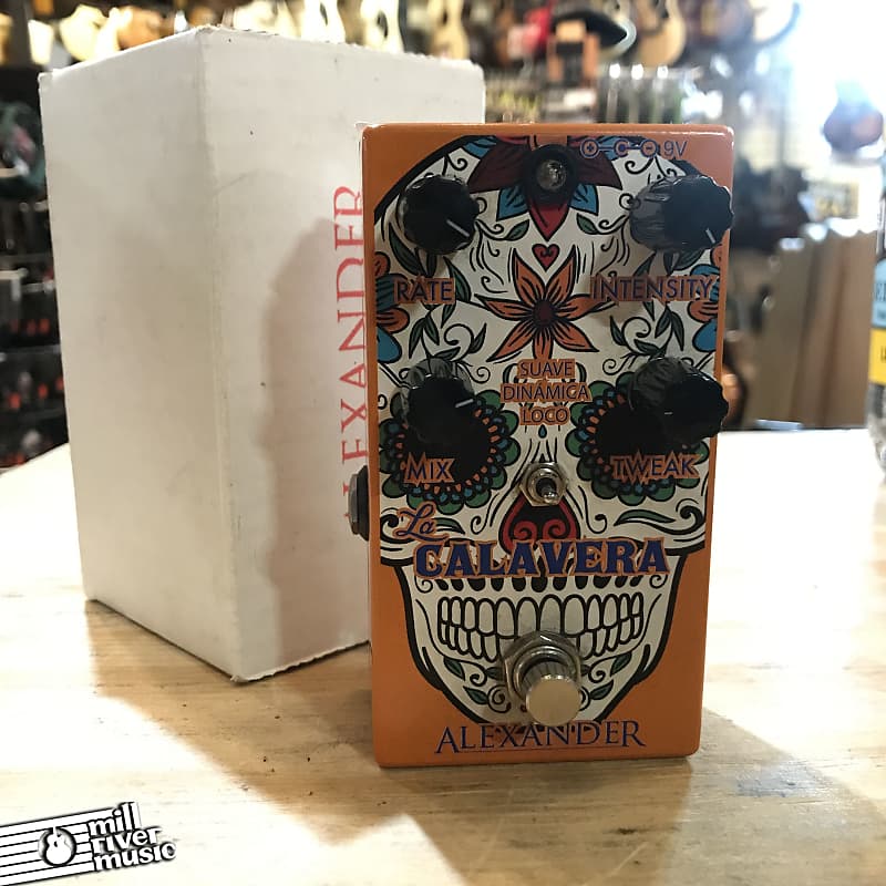 Alexander Calavera Haunting Phase w/Box Used