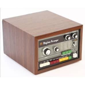 アンプ Roland Rhythm Arranger Roland TR-66 | Vintage Synth Explorer