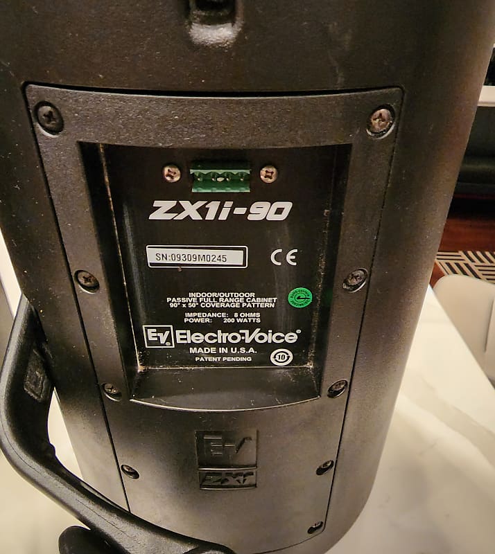 Electro-Voice ZX1-90 Compact 8
