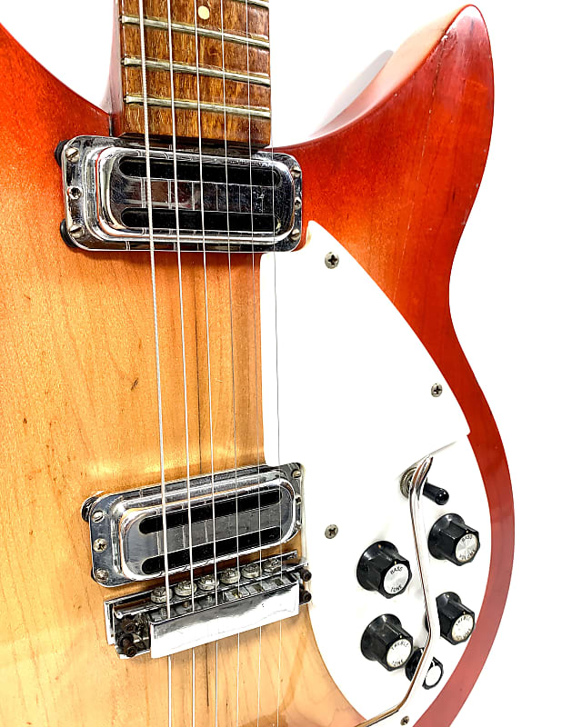 Rickenbacker 335 Rose Morris 1997 Fireglo de 1967 – L'instrumenterie