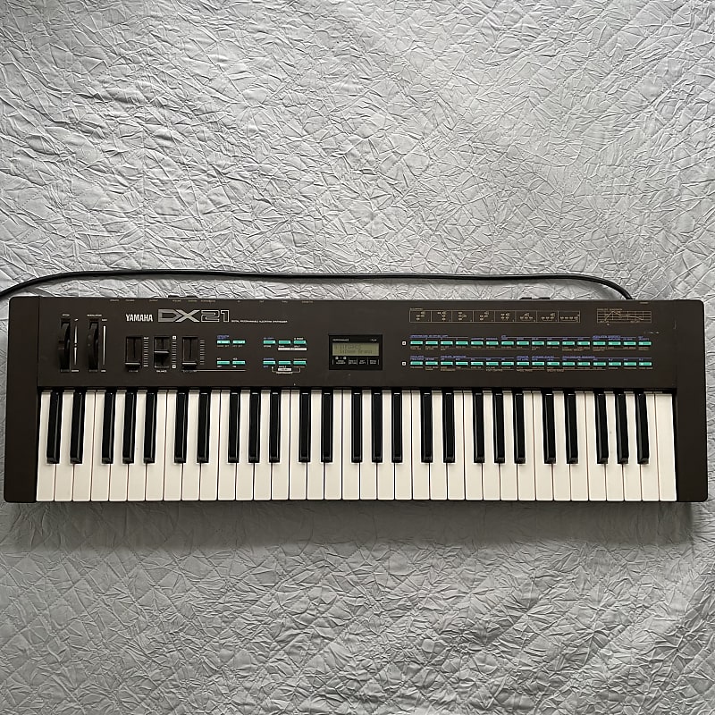 Yamaha DX21 61-Key Digital Programmable Algorithm Synthesizer | Reverb