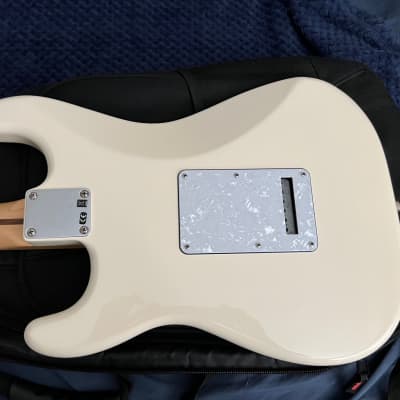 Polar White Fender Standard Series Stratocaster - Dimarzio Area Pickups w/ 7way switch image 3
