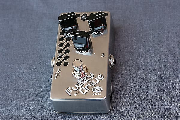 Xotic EWS Fuzzy Drive FD-1 Guitar Fuzz Pedal