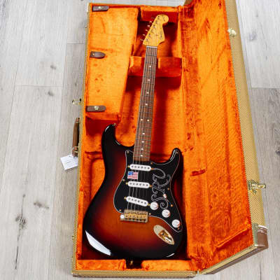 Fender Stevie Ray Vaughan Stratocaster Guitar, Pau Ferro Fretboard, 3-Color Sunburst image 10