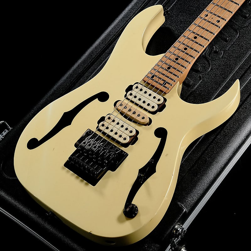 Ibanez PGM300 Paul Gilbert Signature with Lo-Pro Edge