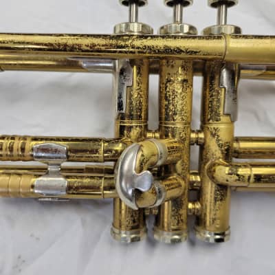 Getzen Bb Brass Lacquer Trumpet, Model 90 Deluxe, Circa 1950's image 3