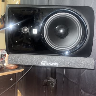 JBL 308P MKII - 2x Monitor de Referência JBL 308P MKII Ativa - Preto