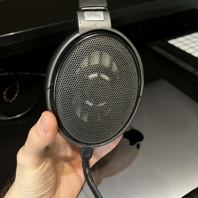 Sennheiser HD 650 Reference Headphones with Brainwavz Earpads image 4