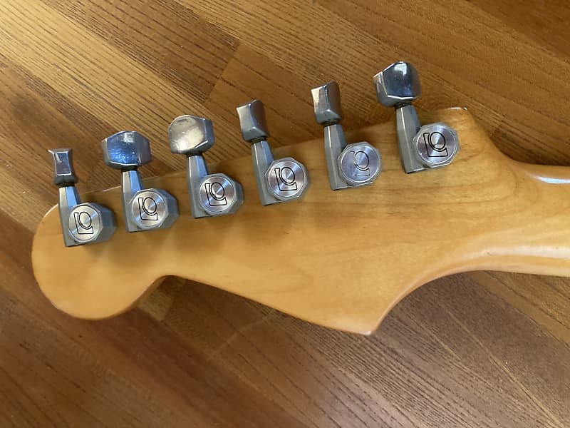 石ロゴ Fernandes FST-85 1978～1979 - SB MIJ 石ロゴ Fernandes FST-85 1978～1979 - SB MIJ - メルカリ