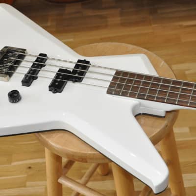 IBANEZ MDB4 WH White / Mike D'Antonio (Killswitch Engage