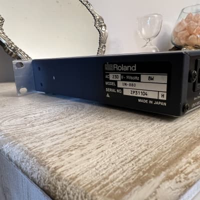 Edirol UM-880 - 8in/8out USB Midi Interface/Midi Patcher 2000s - Silver image 3