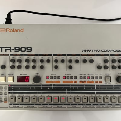 Roland TR-909 Rhythm Composer Drum Machine
