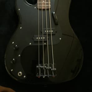 Kramer Focus 420S Black Left Handed Lefty P Bass Precision image 2
