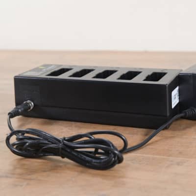 Pliant Technologies PBT-5BAY-01 5-Bay Battery Charger (church owned) CG00MFS image 3