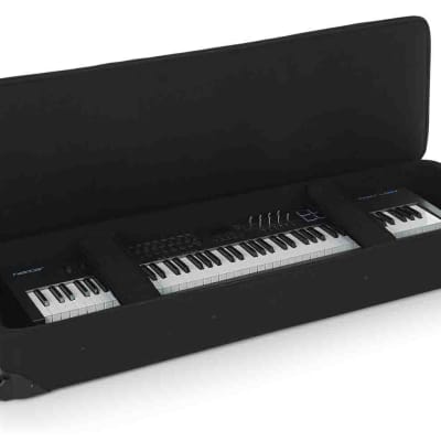 Gator Cases GK-88 Rigid EPS Foam Lightweight Case for 88 Note Keyboards with Wheels image 9