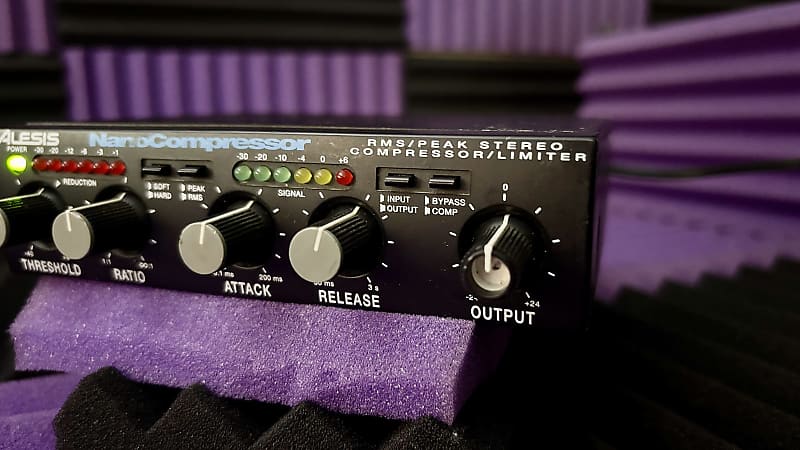 Alesis Nano Compressor エフェクター 純正アダプタ 動作品 Alesis Nano Compressor エフェクター 純正アダプタ 動作品 Alesis