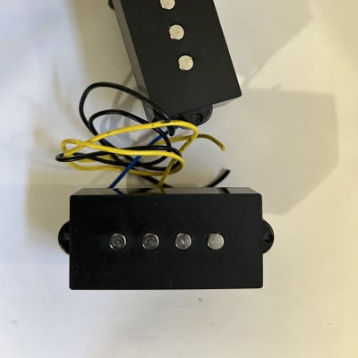 Squier Mini Precision Bass Pickups image 1