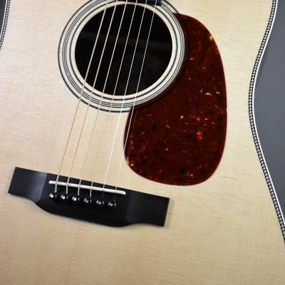 Collings D2H image 7