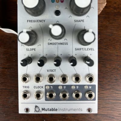 Mutable instruments Tides - Eurorack Module on ModularGrid