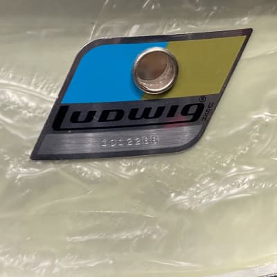 Ludwig - 14x5" 3 Ply Classic, 8-Lug Snare Drum 1976 - White Marine Pearl image 2