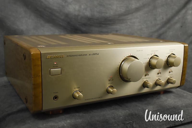 Sansui AU-α907XR Integrated Amplifier in Very Good Condition