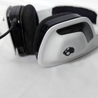 Skullcandy SLYR Wired Gaming Headset with Mic in White/Black imagen 3