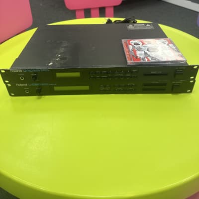Roland U-220 RS-PCM Sound Module 1989 - 1992 - Black